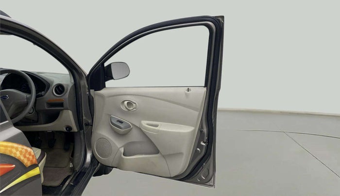 2015 Datsun Go T, Petrol, Manual, 20,168 km, RHS Front Door