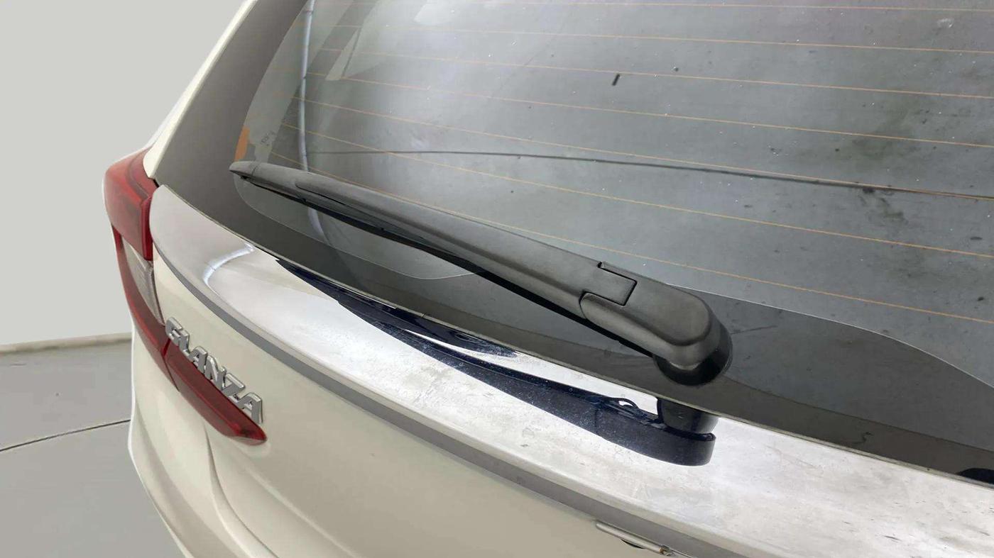2022 Toyota Glanza G, Petrol, Manual, 22,431 km, Rear Wiper