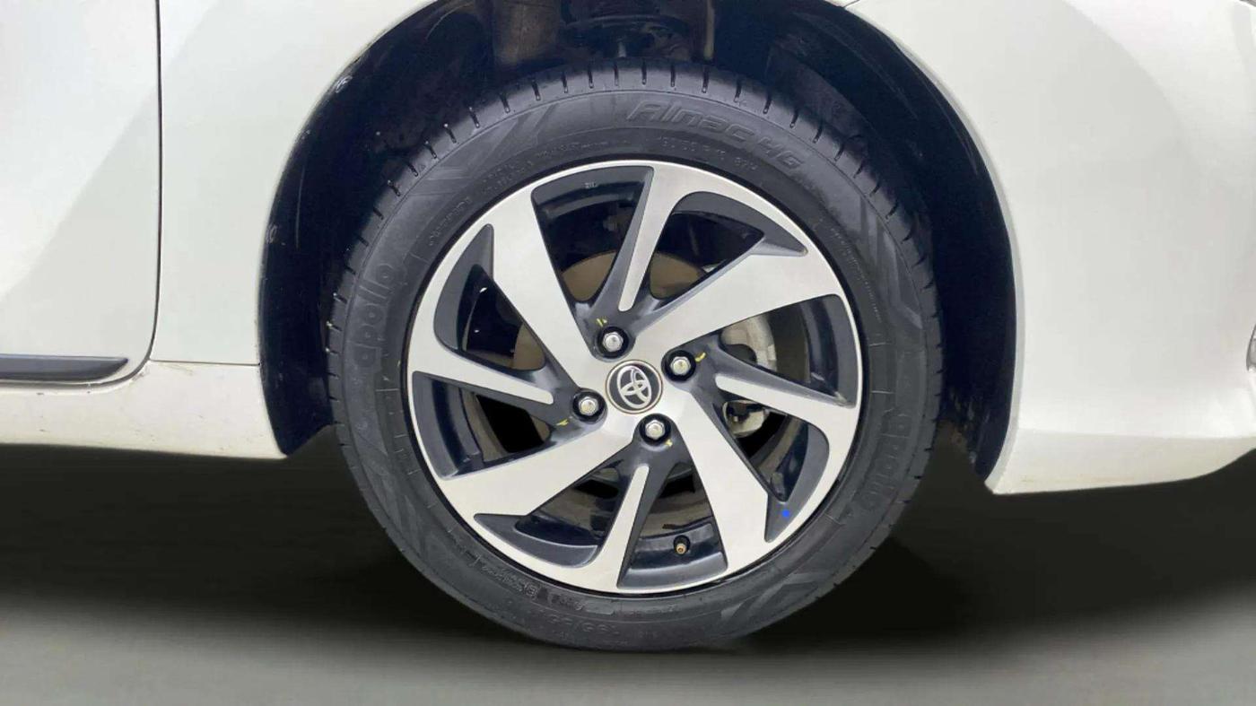 2022 Toyota Glanza G, Petrol, Manual, 22,431 km, Right Front Wheel