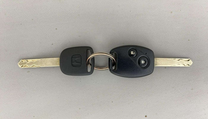 2018 Honda BR-V 1.5L I-VTEC S, Petrol, Manual, 42,002 km, Key Close Up
