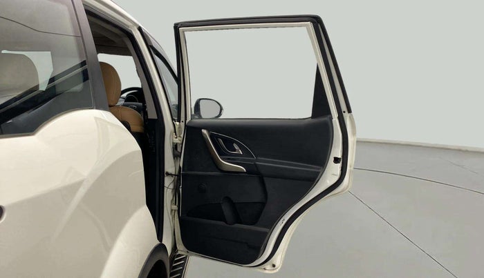 2019 Mahindra XUV500 W9 AT, Diesel, Automatic, 67,770 km, RHS Rear Door