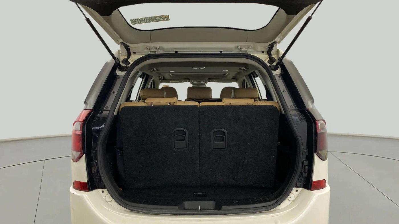 2019 Mahindra XUV500 W9 AT, Diesel, Automatic, 67,770 km, Boot Open Zoomed View