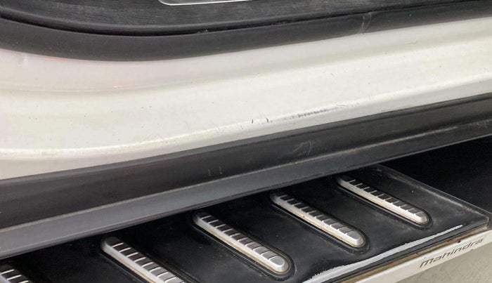 2019 Mahindra XUV500 W9 AT, Diesel, Automatic, 67,770 km, Right running board - Minor scratches