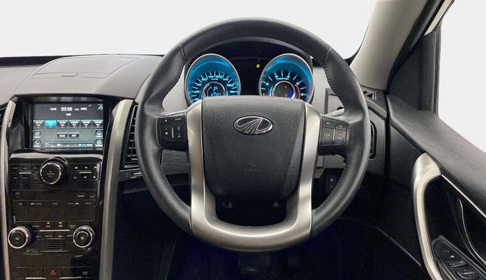 2019 Mahindra XUV500 W9 AT, Diesel, Automatic, 67,770 km, Steering Wheel Close Up