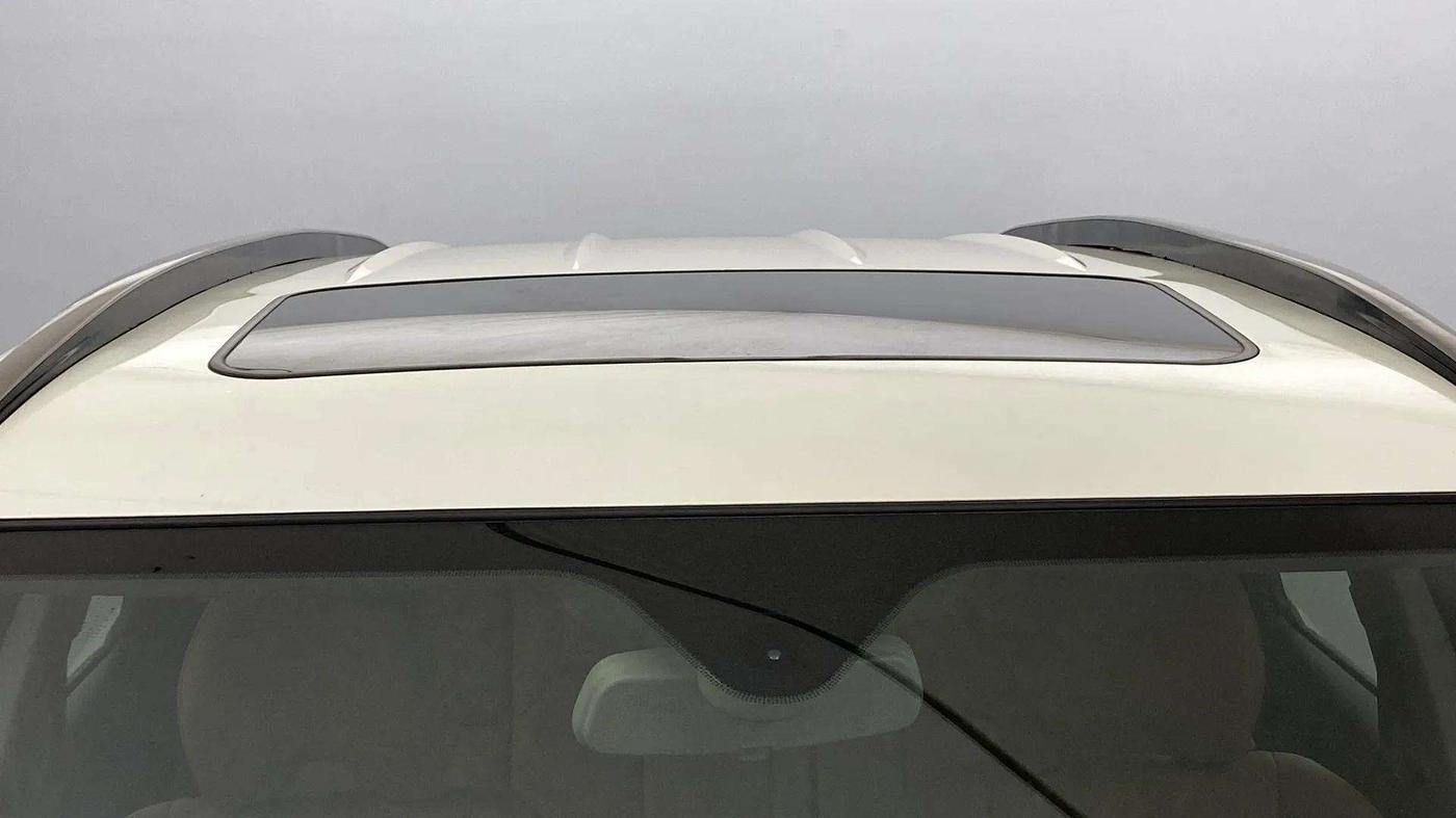 2019 Mahindra XUV500 W9 AT, Diesel, Automatic, 67,770 km, Moonroof/ Sunroof