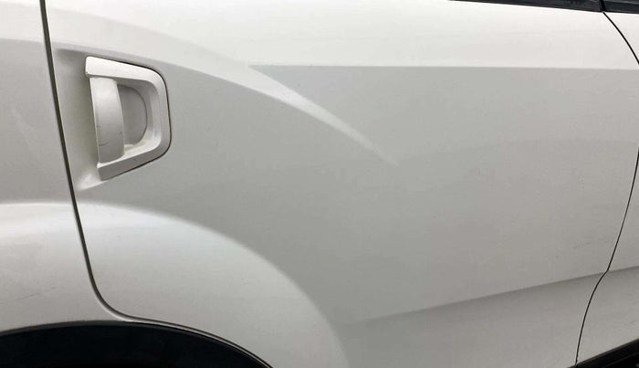 2019 Mahindra XUV500 W9 AT, Diesel, Automatic, 67,770 km, Right rear door - Minor scratches