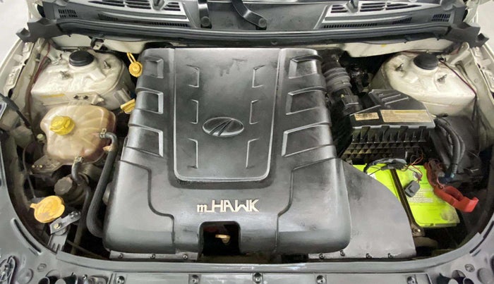 2019 Mahindra XUV500 W9 AT, Diesel, Automatic, 67,770 km, Engine View