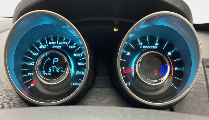 2019 Mahindra XUV500 W9 AT, Diesel, Automatic, 67,770 km, Odometer Image