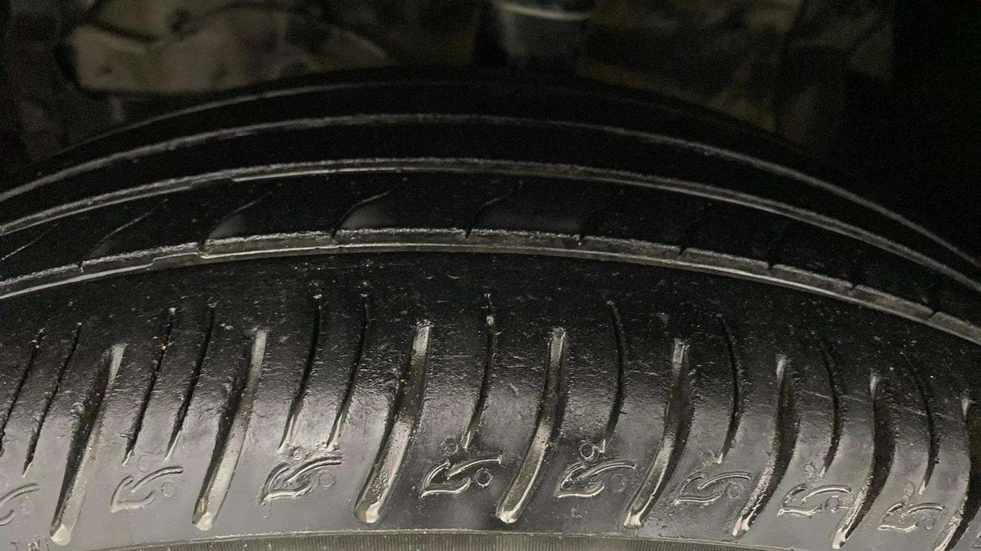 2021 Toyota URBAN CRUISER PREMIUM GRADE MT, Petrol, Manual, 91,401 km, Left Front Tyre Tread
