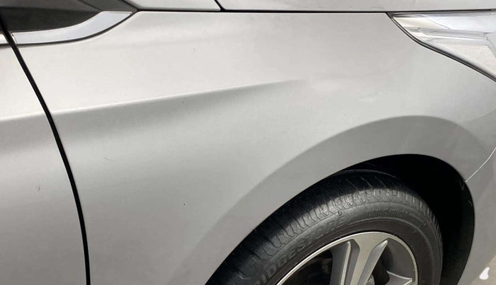2018 Hyundai Verna 1.6 VTVT SX, Petrol, Manual, 48,869 km, Right fender - Minor scratches
