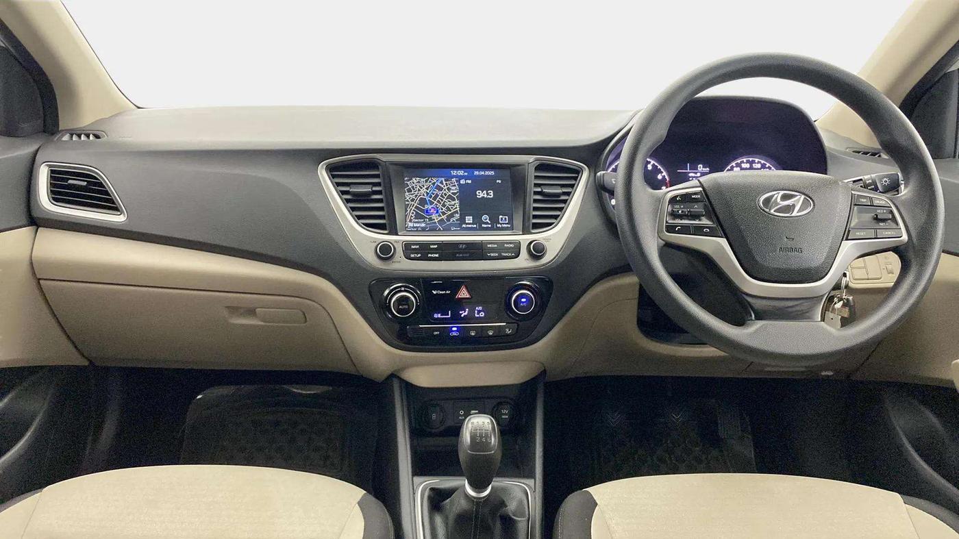 2018 Hyundai Verna 1.6 VTVT SX, Petrol, Manual, 48,869 km, Dashboard