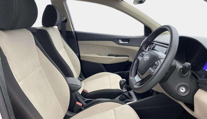 2018 Hyundai Verna 1.6 VTVT SX, Petrol, Manual, 48,869 km, Right Side Front Door Cabin