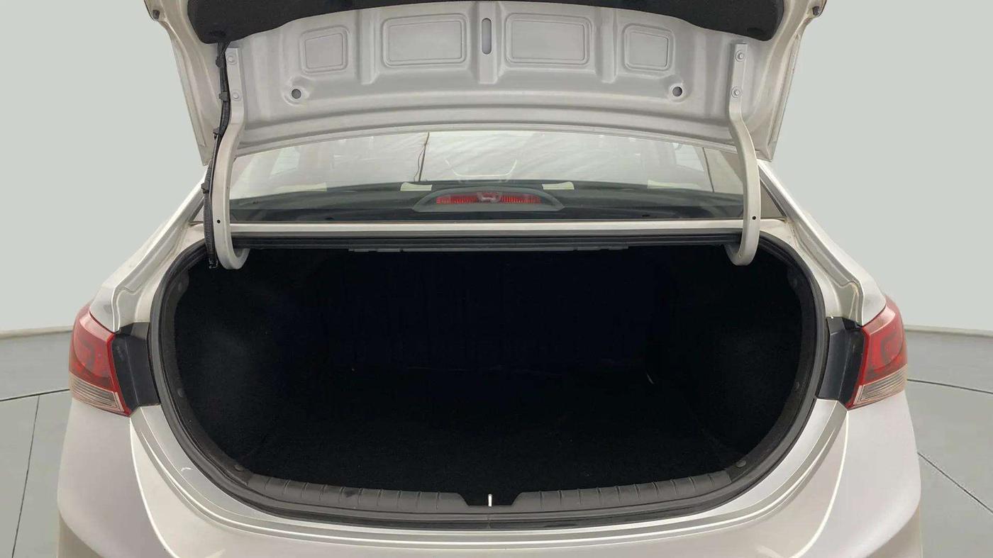 2018 Hyundai Verna 1.6 VTVT SX, Petrol, Manual, 48,869 km, Boot Open Zoomed View