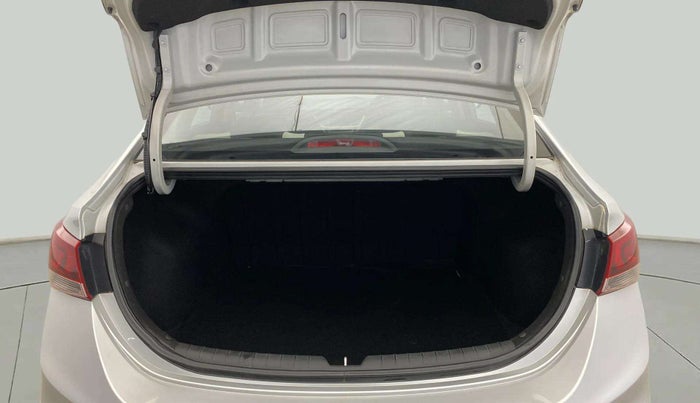 2018 Hyundai Verna 1.6 VTVT SX, Petrol, Manual, 48,869 km, Boot Open Zoomed View
