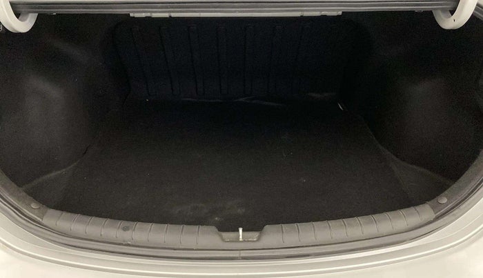 2018 Hyundai Verna 1.6 VTVT SX, Petrol, Manual, 48,869 km, Boot Inside