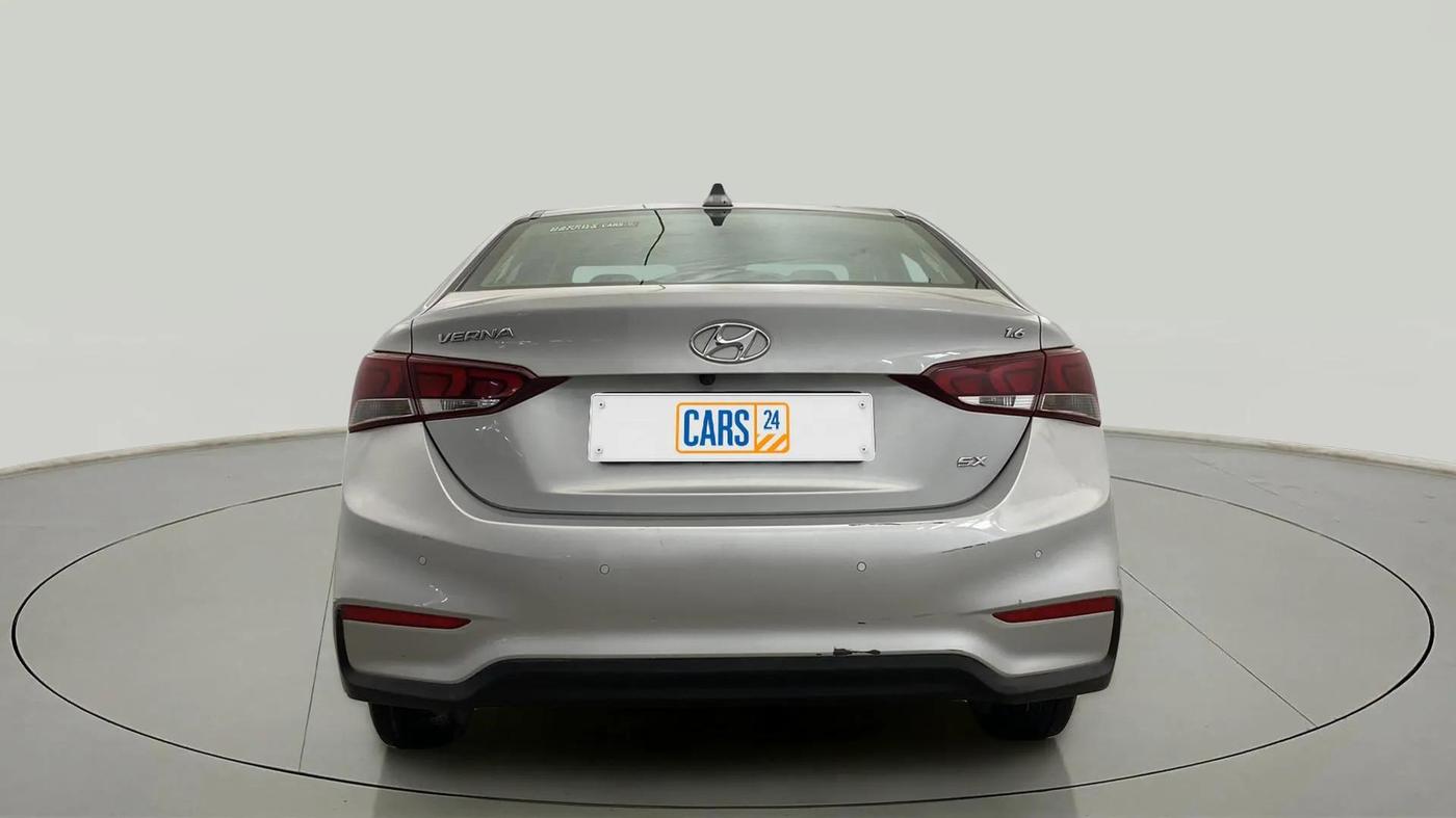 2018 Hyundai Verna 1.6 VTVT SX, Petrol, Manual, 48,869 km, Back/Rear
