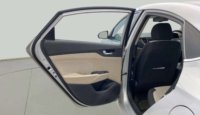 2018 Hyundai Verna 1.6 VTVT SX, Petrol, Manual, 48,869 km, LHS Rear Door