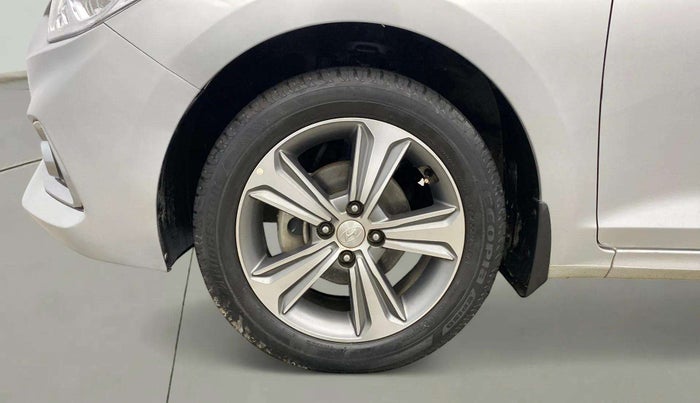 2018 Hyundai Verna 1.6 VTVT SX, Petrol, Manual, 48,869 km, Left Front Wheel