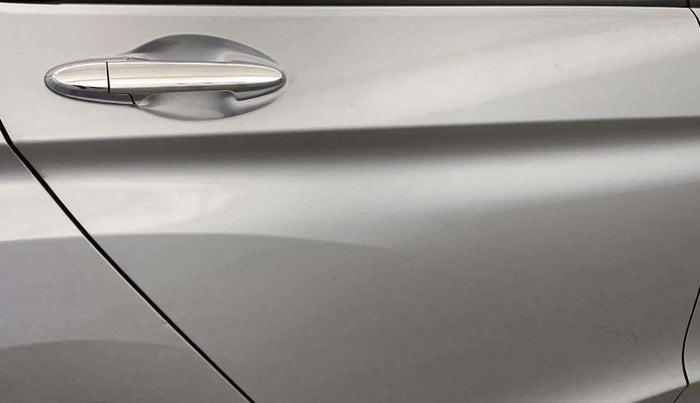 2019 Honda City 1.5L I-VTEC V MT, Petrol, Manual, 72,632 km, Right rear door - Minor scratches