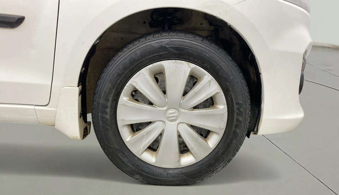 2016 Maruti Ertiga VXI, Petrol, Manual, 74,280 km, Right Front Wheel