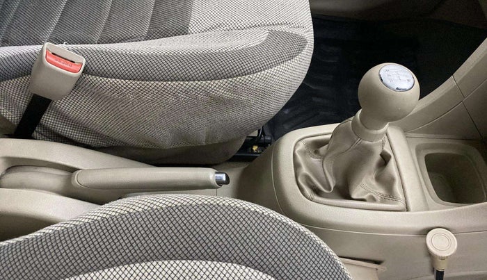 2016 Maruti Ertiga VXI, Petrol, Manual, 74,280 km, Gear Lever