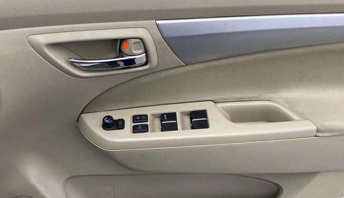 2016 Maruti Ertiga VXI, Petrol, Manual, 74,280 km, Driver Side Door Panels Control