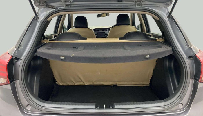 2020 Hyundai Elite i20 SPORTZ PLUS 1.2, Petrol, Manual, 50,413 km, Boot Open Zoomed View
