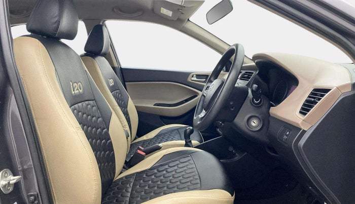 2020 Hyundai Elite i20 SPORTZ PLUS 1.2, Petrol, Manual, 50,413 km, Right Side Front Door Cabin