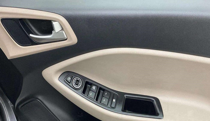 2020 Hyundai Elite i20 SPORTZ PLUS 1.2, Petrol, Manual, 50,413 km, Driver Side Door Panels Control