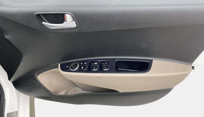 2020 Hyundai Grand i10 SPORTZ 1.2 KAPPA VTVT, Petrol, Manual, 30,765 km, Driver Side Door Panels Control