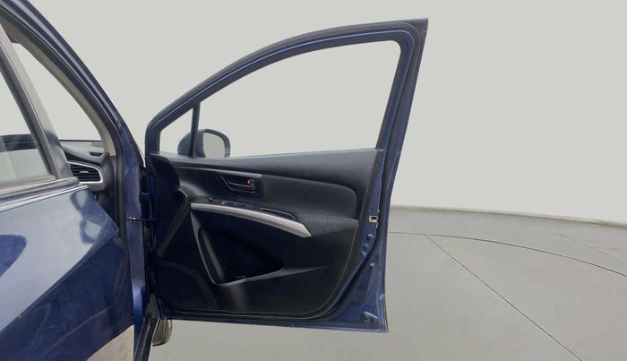 2018 Maruti S Cross SIGMA 1.3, Diesel, Manual, 61,298 km, RHS Front Door