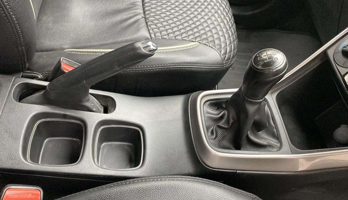 2018 Maruti S Cross SIGMA 1.3, Diesel, Manual, 61,298 km, Gear Lever