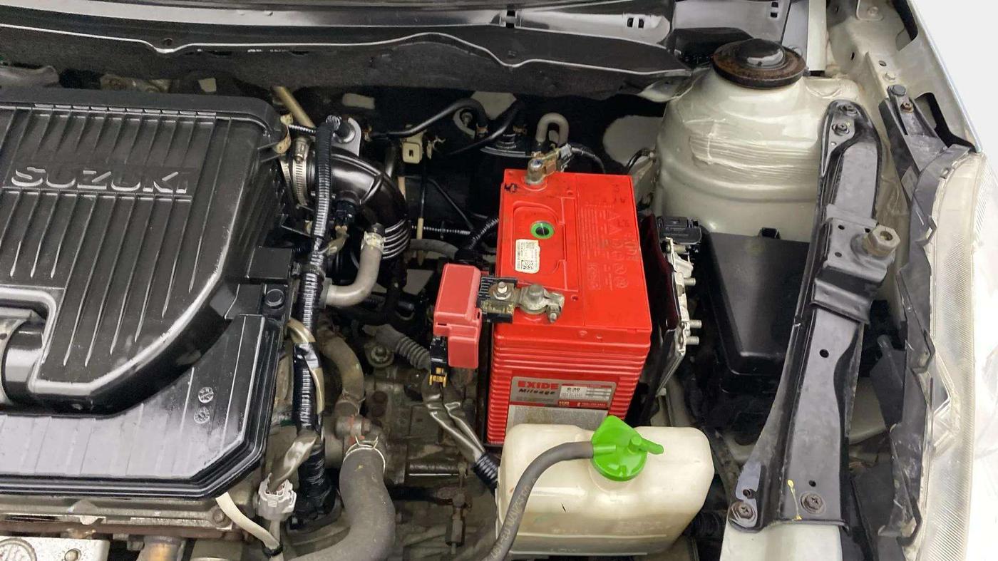 2013 Maruti Swift Dzire VXI, Petrol, Manual, 62,207 km, Engine View - Left