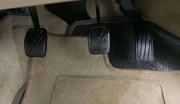 2013 Maruti Swift Dzire VXI, Petrol, Manual, 61,944 km, Pedals