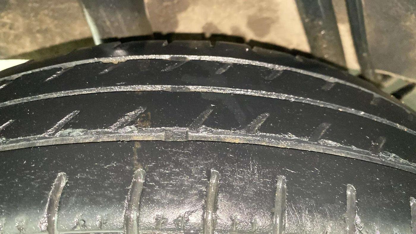2016 Renault Kwid RXL, Petrol, Manual, 89,998 km, Right Rear Tyre Tread