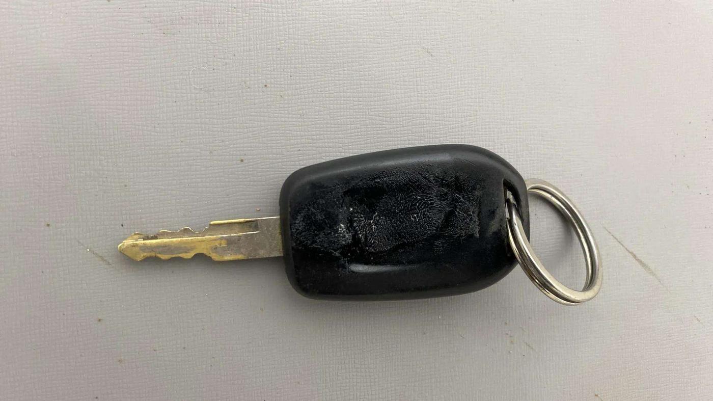 2016 Renault Kwid RXL, Petrol, Manual, 89,998 km, Key Close Up