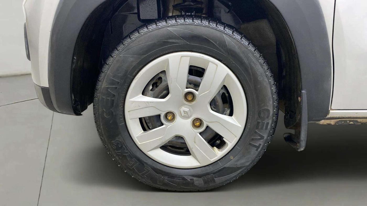 2016 Renault Kwid RXL, Petrol, Manual, 89,998 km, Left Front Wheel