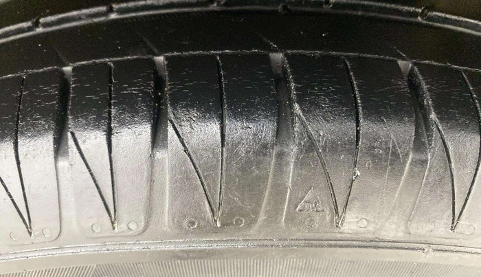2020 KIA SONET HTK PLUS 1.2, Petrol, Manual, 40,064 km, Left Rear Tyre Tread