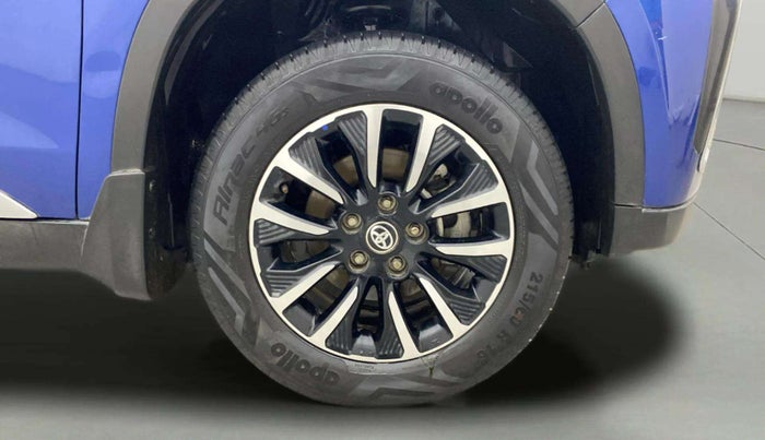 2020 Toyota URBAN CRUISER PREMIUM GRADE MT DUAL TONE, Petrol, Manual, 33,063 km, Right Front Wheel