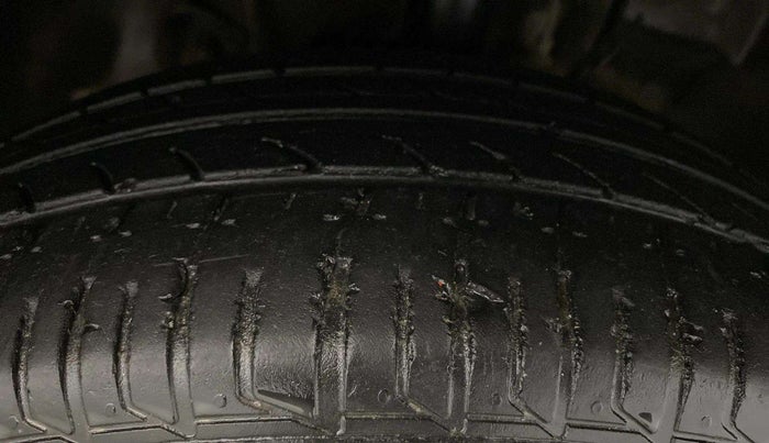 2022 Tata Tiago XT CNG, CNG, Manual, 39,380 km, Right Front Tyre Tread