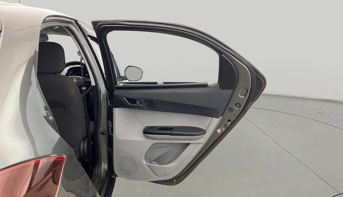 2022 Tata Tiago XT CNG, CNG, Manual, 39,380 km, RHS Rear Door
