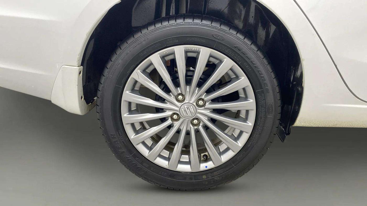 2017 Maruti Ciaz ALPHA  AT 1.4  PETROL, Petrol, Automatic, 23,722 km, Right Rear Wheel