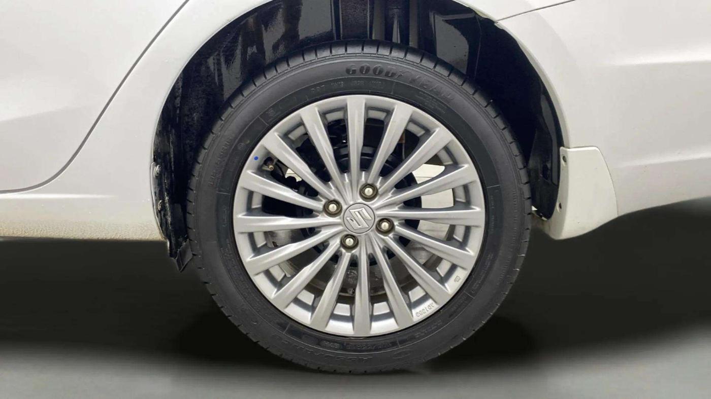 2017 Maruti Ciaz ALPHA  AT 1.4  PETROL, Petrol, Automatic, 23,722 km, Left Rear Wheel