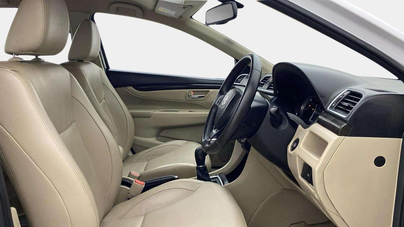 2017 Maruti Ciaz ALPHA  AT 1.4  PETROL, Petrol, Automatic, 23,722 km, Right Side Front Door Cabin