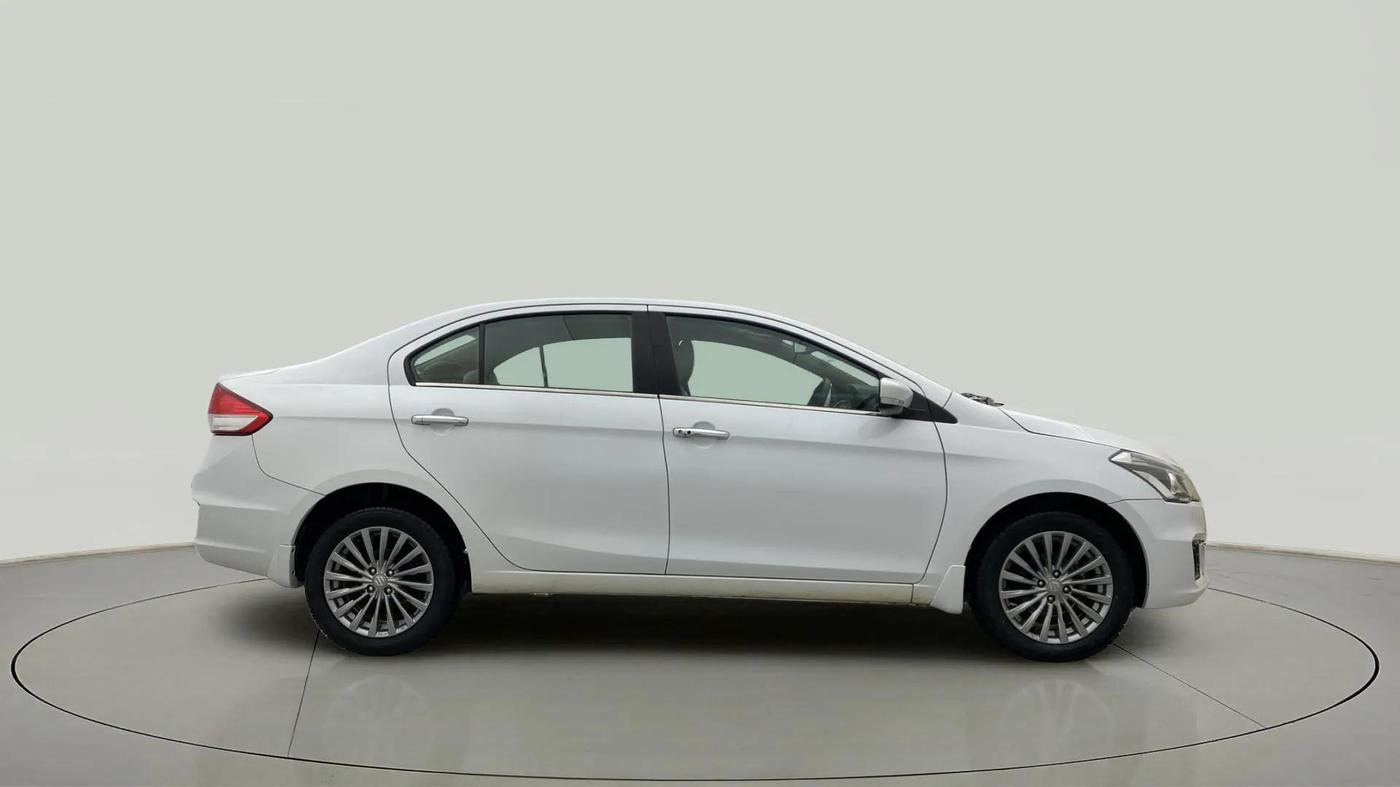 2017 Maruti Ciaz ALPHA  AT 1.4  PETROL, Petrol, Automatic, 23,722 km, Right Side View
