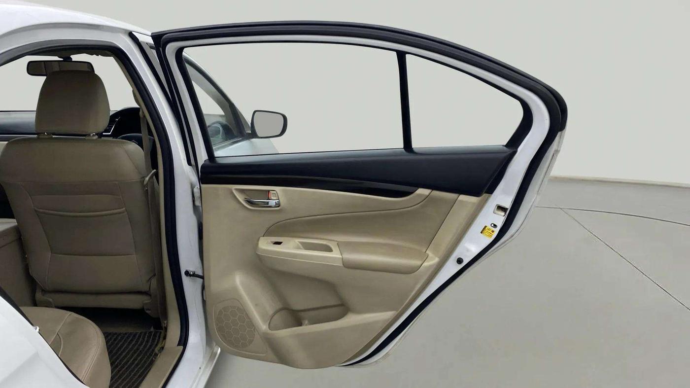 2017 Maruti Ciaz ALPHA  AT 1.4  PETROL, Petrol, Automatic, 23,722 km, RHS Rear Door