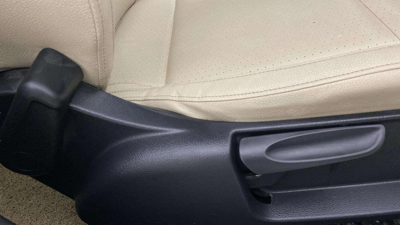 2021 Skoda Rapid STYLE AT TSI, Petrol, Automatic, 80,344 km, Driver Side Adjustment Panel