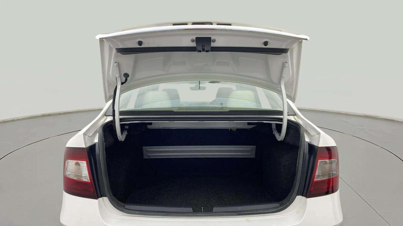 2021 Skoda Rapid STYLE AT TSI, Petrol, Automatic, 80,344 km, Boot Door Open