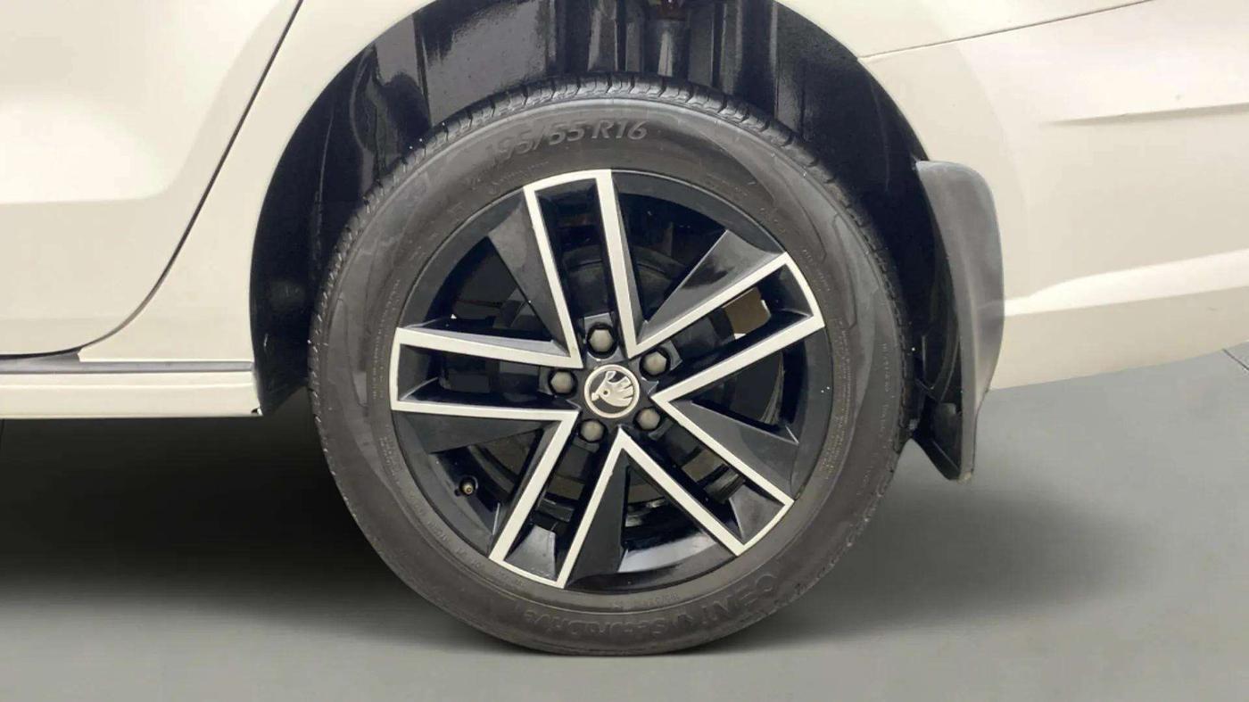 2021 Skoda Rapid STYLE AT TSI, Petrol, Automatic, 80,344 km, Left Rear Wheel