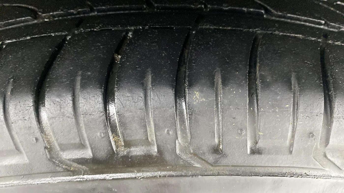 2021 KIA SELTOS HTX IVT 1.5 PETROL, Petrol, Automatic, 99,641 km, Left Rear Tyre Tread